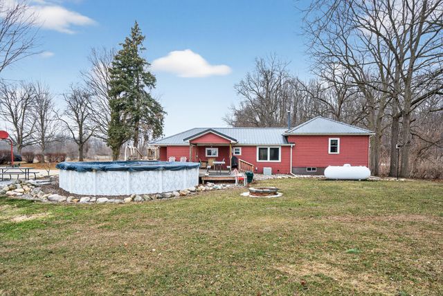 3465 E Bacon Road, Hillsdale, MI 49242