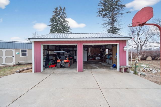 3465 E Bacon Road, Hillsdale, MI 49242