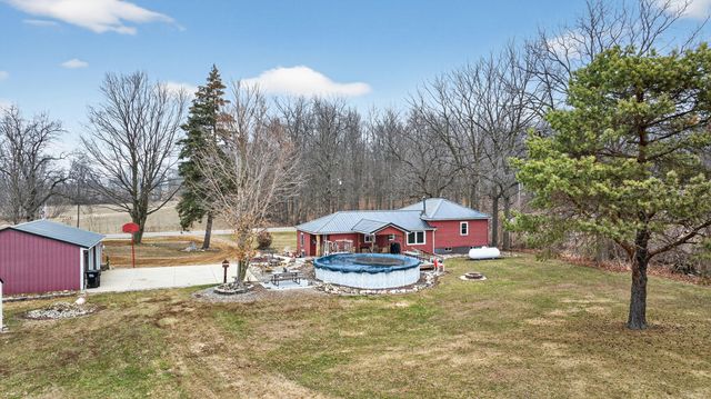 3465 E Bacon Road, Hillsdale, MI 49242