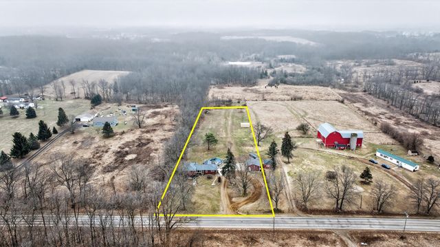 3465 E Bacon Road, Hillsdale, MI 49242