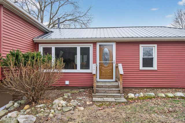 3465 E Bacon Road, Hillsdale, MI 49242