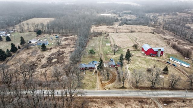 3465 E Bacon Road, Hillsdale, MI 49242