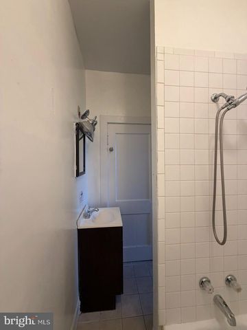 2464 KEYWORTH AVE, Baltimore, MD 21215