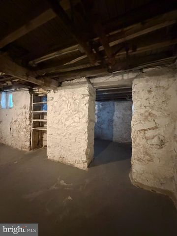 2464 KEYWORTH AVE, Baltimore, MD 21215