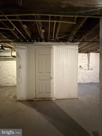 2464 KEYWORTH AVE, Baltimore, MD 21215