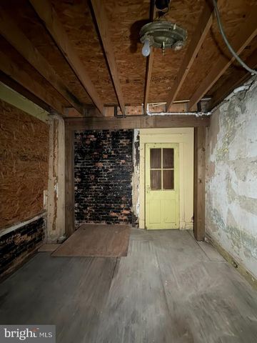 2464 KEYWORTH AVE, Baltimore, MD 21215