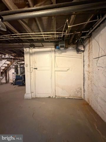 2464 KEYWORTH AVE, Baltimore, MD 21215