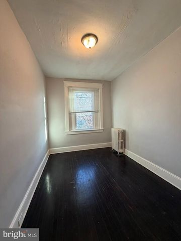 2464 KEYWORTH AVE, Baltimore, MD 21215