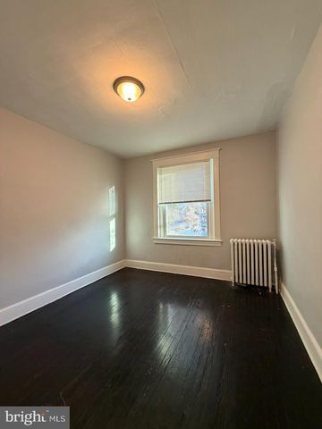 2464 KEYWORTH AVE, Baltimore, MD 21215