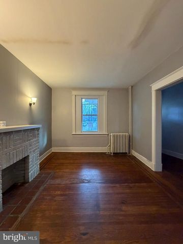 2464 KEYWORTH AVE, Baltimore, MD 21215