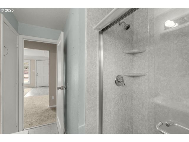 612 Se 11TH Ave, Hillsboro, OR 97123