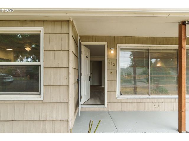 612 Se 11TH Ave, Hillsboro, OR 97123