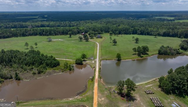 1302 Jim Sapp Road, Claxton, GA 30417