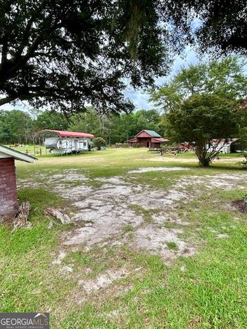 1302 Jim Sapp Road, Claxton, GA 30417