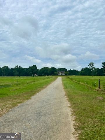 1302 Jim Sapp Road, Claxton, GA 30417
