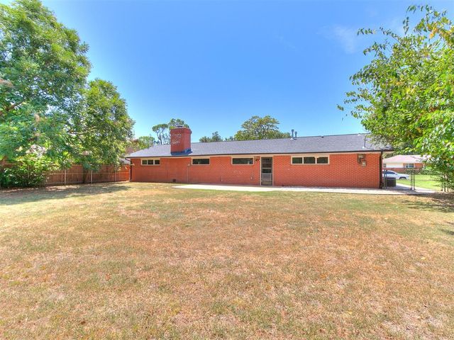 1415 Aladdin Street, Norman, OK 73072