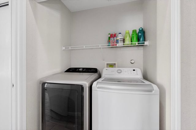 9908 Rawhide Avenue SW, Albuquerque, NM 87121