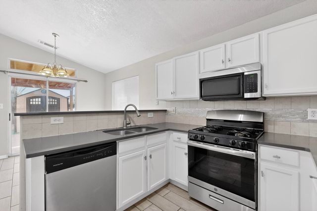 9908 Rawhide Avenue SW, Albuquerque, NM 87121