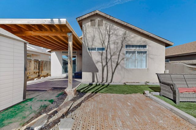 9908 Rawhide Avenue SW, Albuquerque, NM 87121