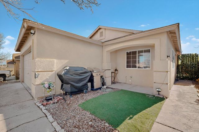 9908 Rawhide Avenue SW, Albuquerque, NM 87121