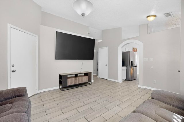 9908 Rawhide Avenue SW, Albuquerque, NM 87121