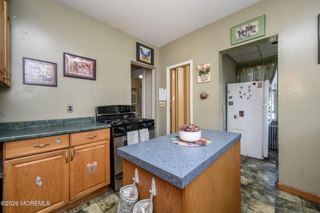 21 Willow Street, Keansburg, NJ 07734