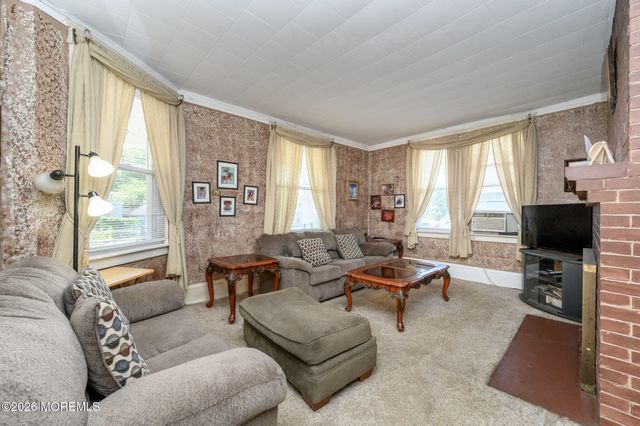 21 Willow Street, Keansburg, NJ 07734