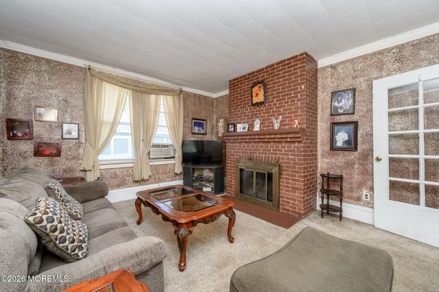 21 Willow Street, Keansburg, NJ 07734