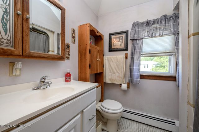 21 Willow Street, Keansburg, NJ 07734