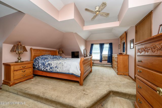 21 Willow Street, Keansburg, NJ 07734