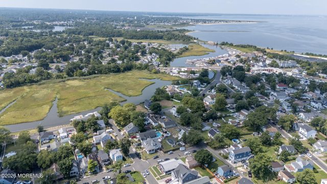 21 Willow Street, Keansburg, NJ 07734