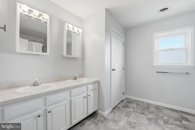 2419 JACKSON DR, Haymarket, VA 20169