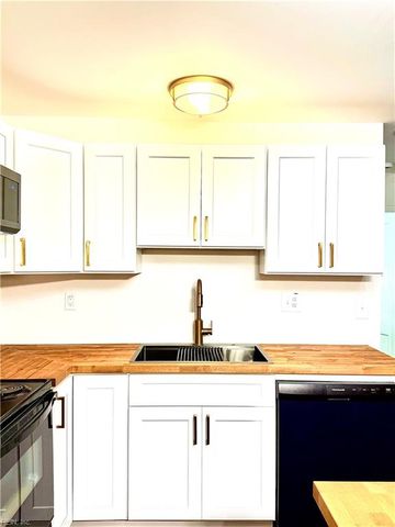 7185 T C Walker RD, Gloucester, VA 23061