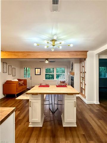7185 T C Walker RD, Gloucester, VA 23061