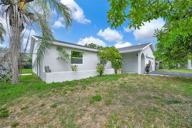 13224 SW 255th Ter, Homestead, FL 33032