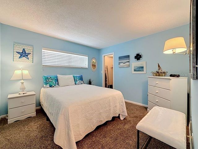 4550 COVE CIRCLE 302, St Petersburg, FL 33708