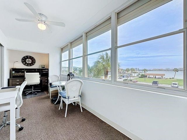 4550 COVE CIRCLE 302, St Petersburg, FL 33708