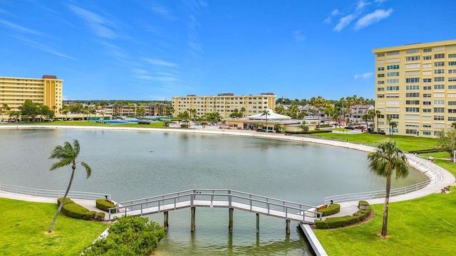 4550 COVE CIRCLE 302, St Petersburg, FL 33708