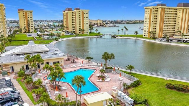4550 COVE CIRCLE 302, St Petersburg, FL 33708