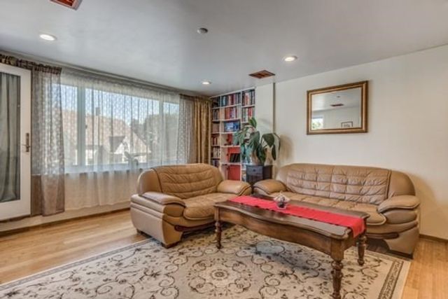 30 Chelsea St 305, Everett, MA 02149