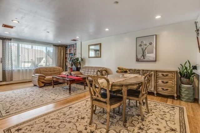 30 Chelsea St 305, Everett, MA 02149