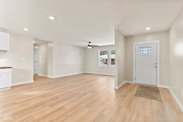 982 N Third Street, Austin, IN 47102