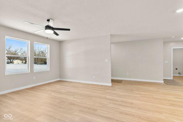 982 N Third Street, Austin, IN 47102