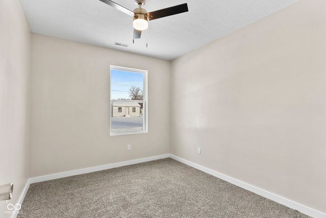 982 N Third Street, Austin, IN 47102