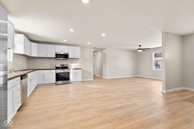 982 N Third Street, Austin, IN 47102