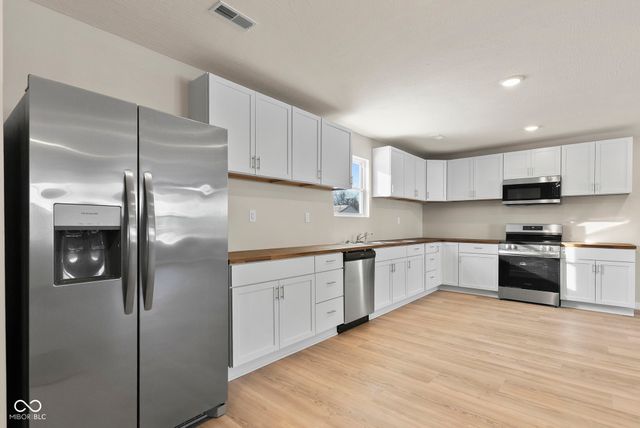 982 N Third Street, Austin, IN 47102