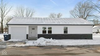 982 N Third Street, Austin, IN 47102