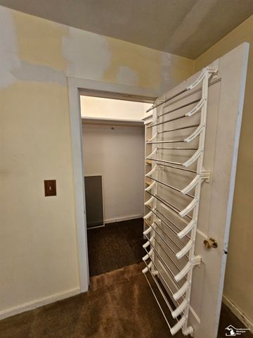 25425 Fairgrove Street, Woodhaven, MI 48183