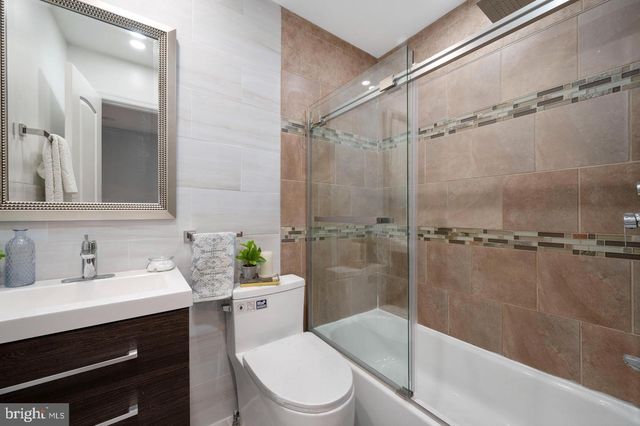 1919 N UBER ST, Philadelphia, PA 19121