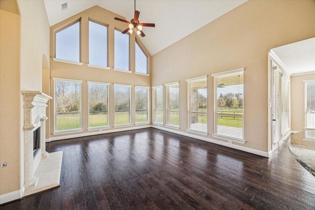 3018 River Bend Drive, Rosenberg, TX 77471